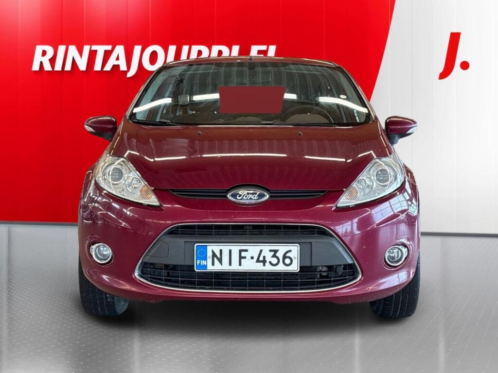 Ford Fiesta 2010 Punainen