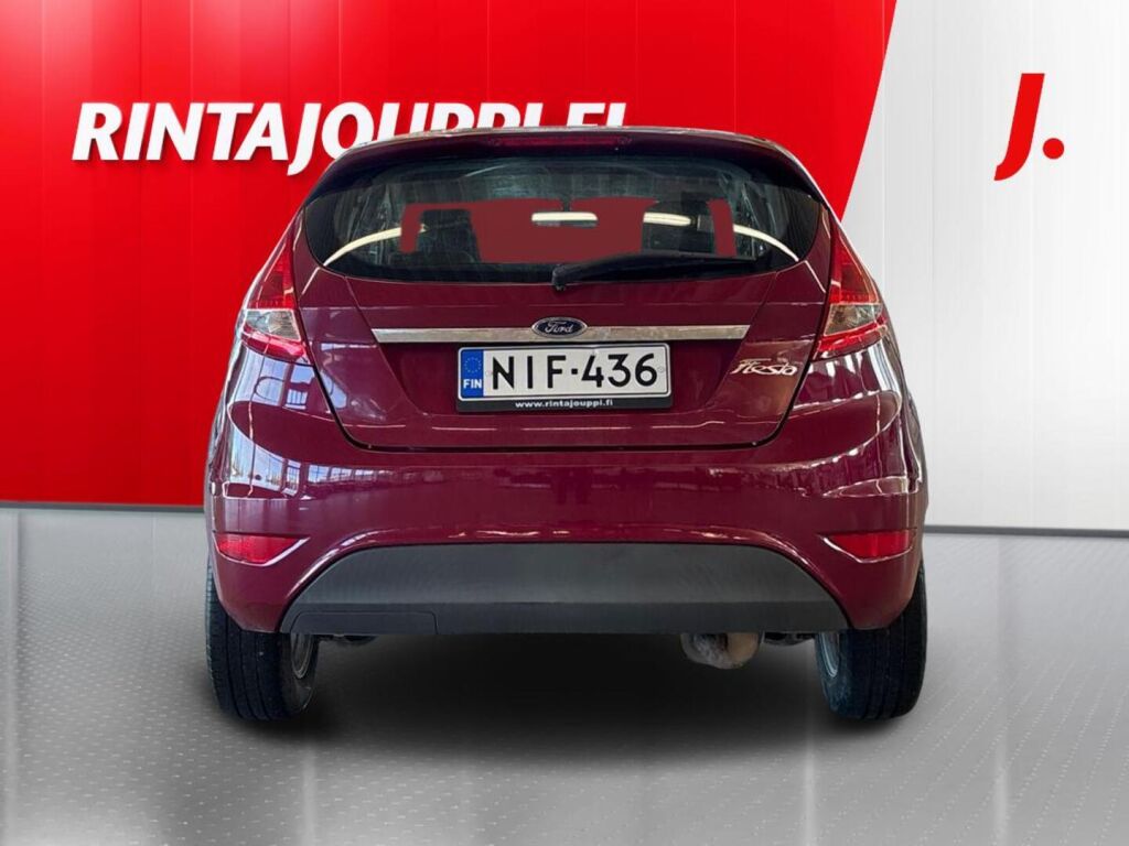 Ford Fiesta 2010 Punainen