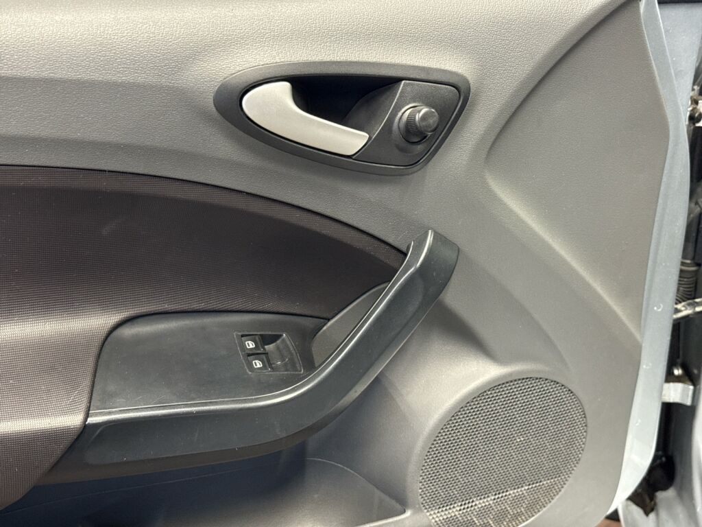 Seat Ibiza SC 2011 Harmaa