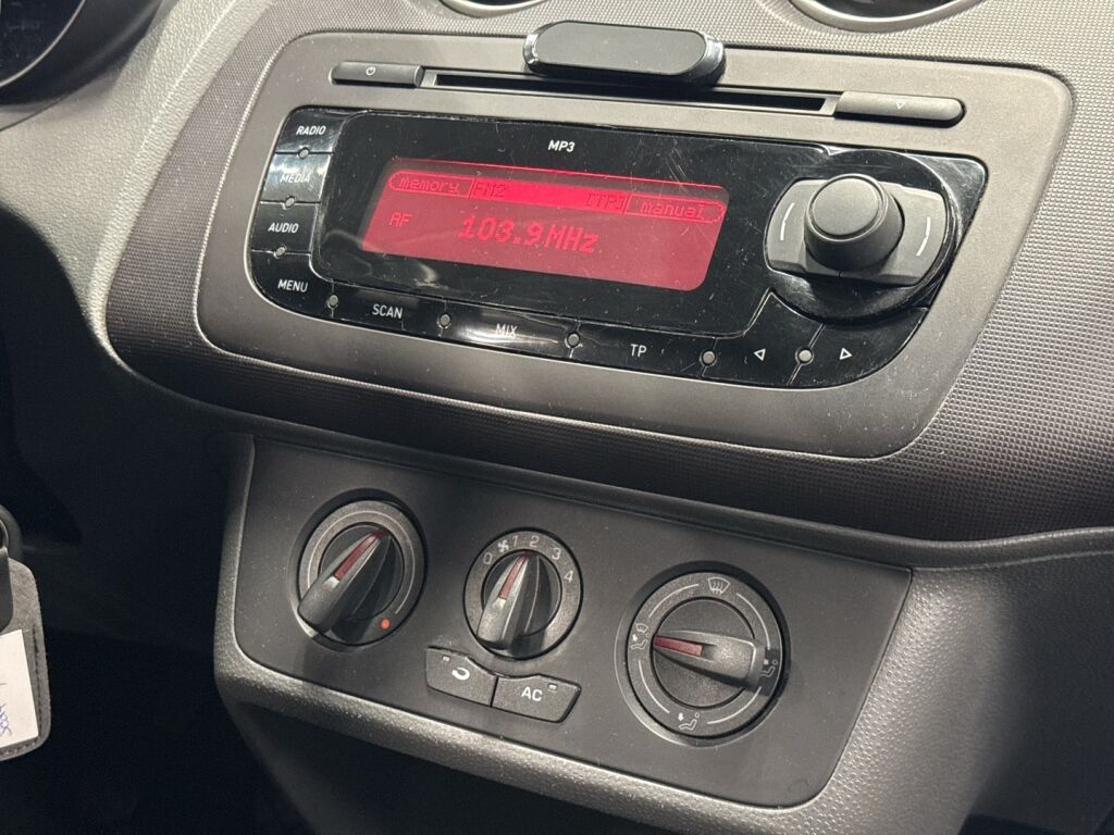 Seat Ibiza SC 2011 Harmaa