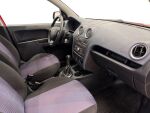 Ford Fusion 2011 Punainen