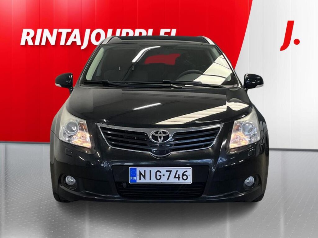 Toyota Avensis 2010 Musta