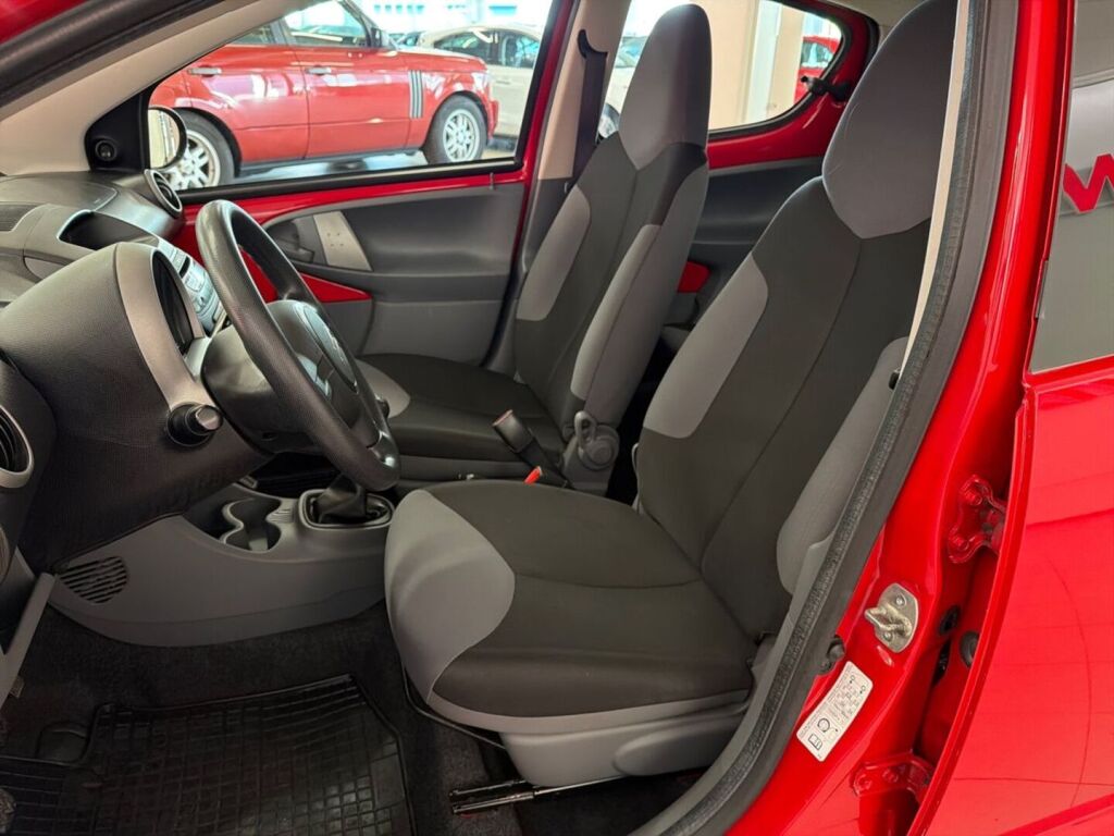 Citroen C1 2011 Punainen