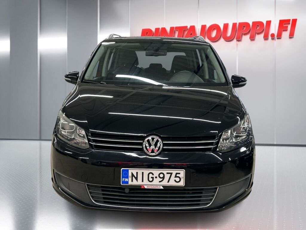 Volkswagen Touran 2011 Musta