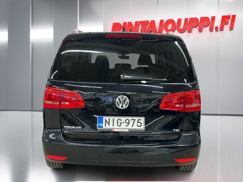 Volkswagen Touran 2011 Musta