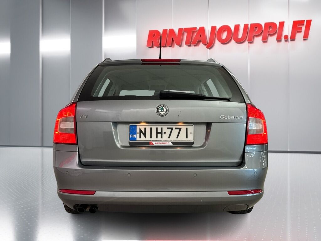 Skoda Octavia 2012 Hopea