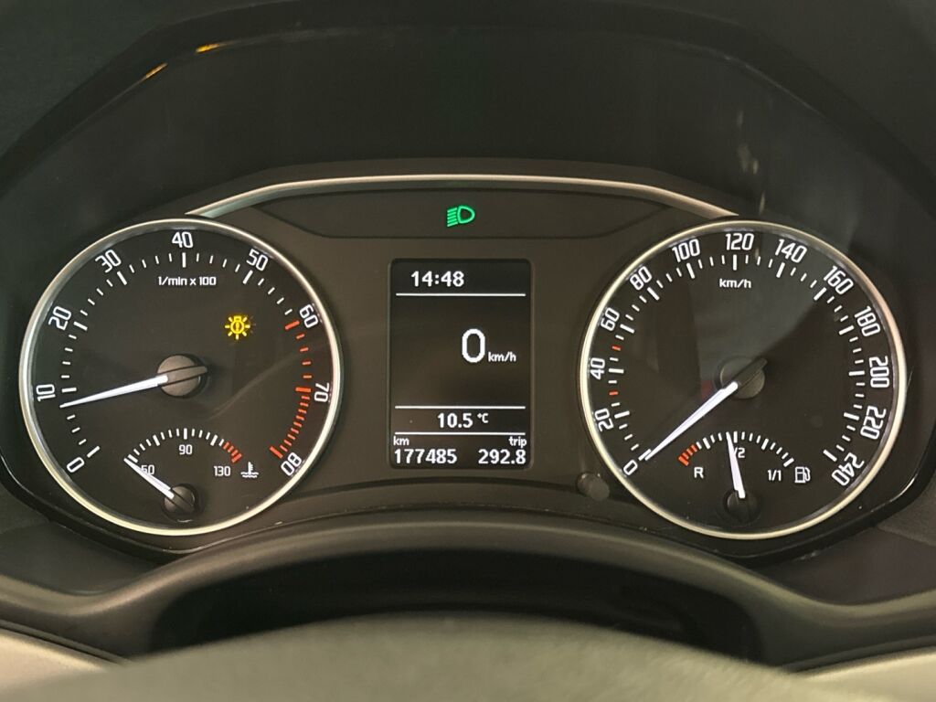 Skoda Octavia 2012 Hopea