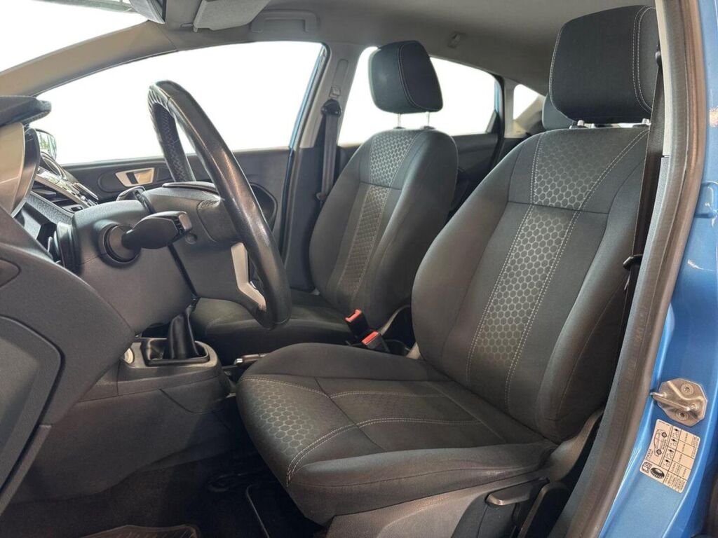 Ford Fiesta 2012 Sininen