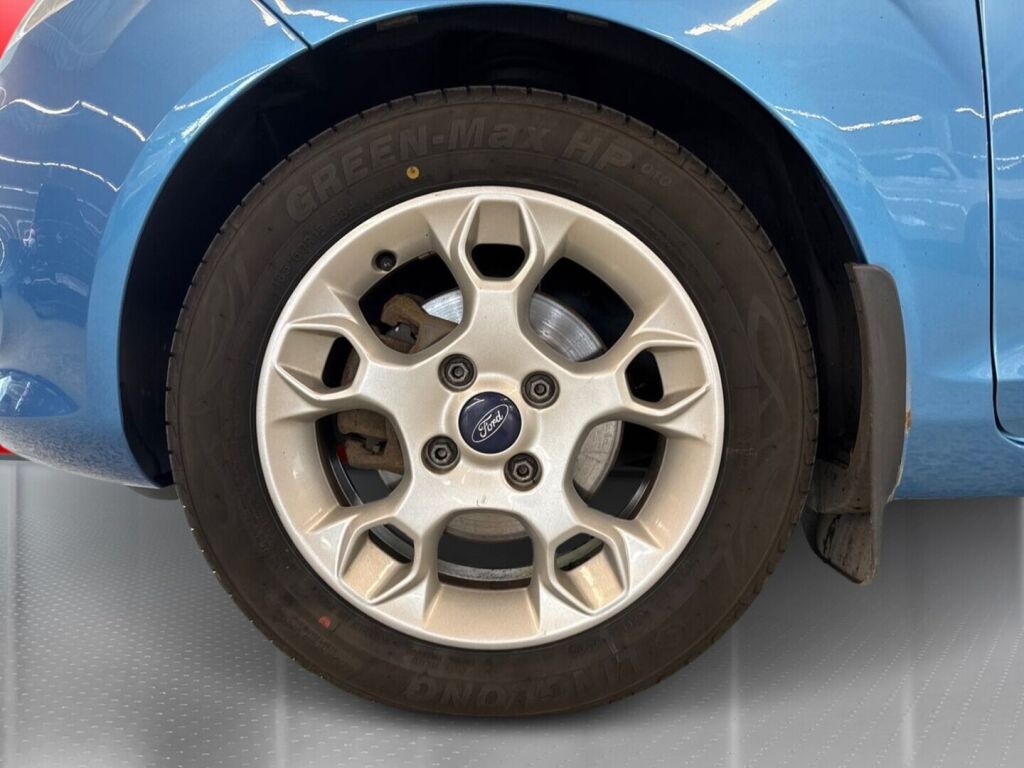 Ford Fiesta 2012 Sininen