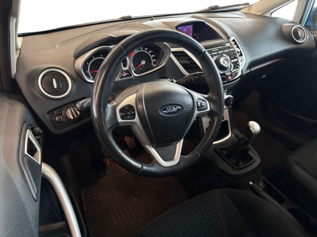 Ford Fiesta 2012 Sininen