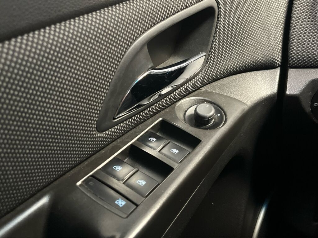 Chevrolet Cruze 2012 Valkoinen