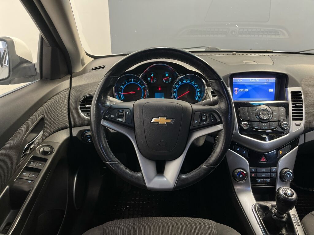 Chevrolet Cruze 2012 Valkoinen