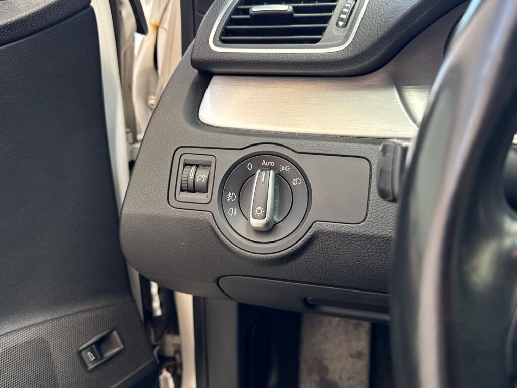 Volkswagen Passat 2011 Valkoinen