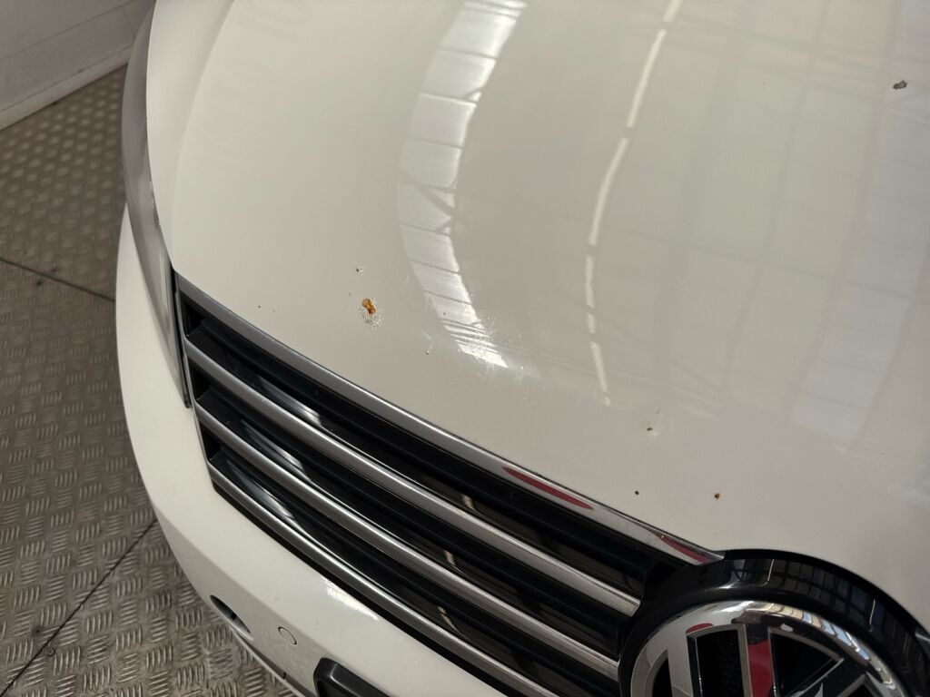 Volkswagen Passat 2011 Valkoinen