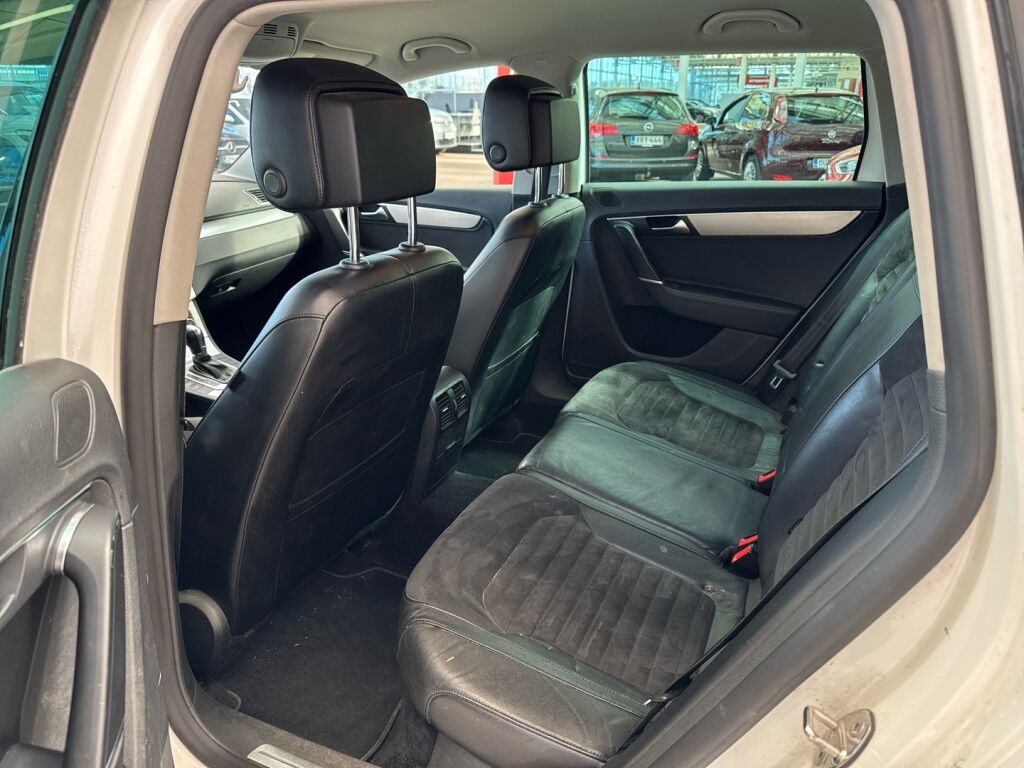 Volkswagen Passat 2011 Valkoinen