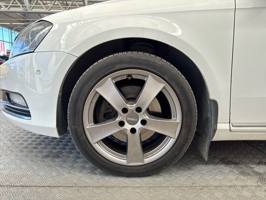 Volkswagen Passat 2011 Valkoinen