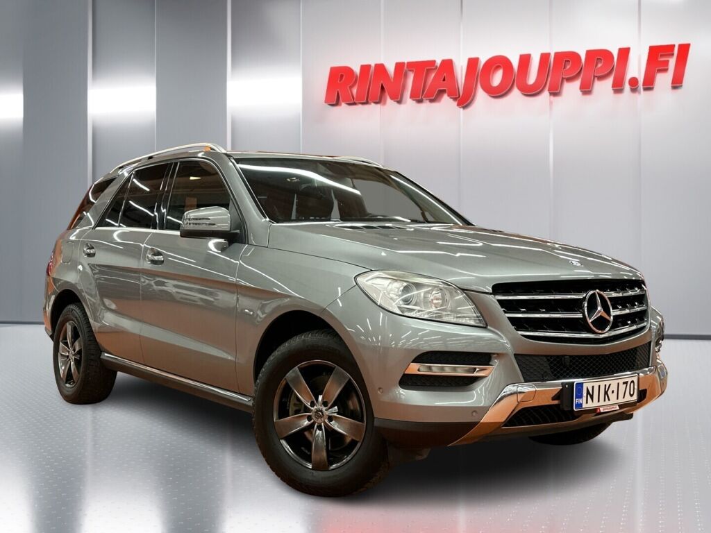 Mercedes-Benz ML 2011 Harmaa