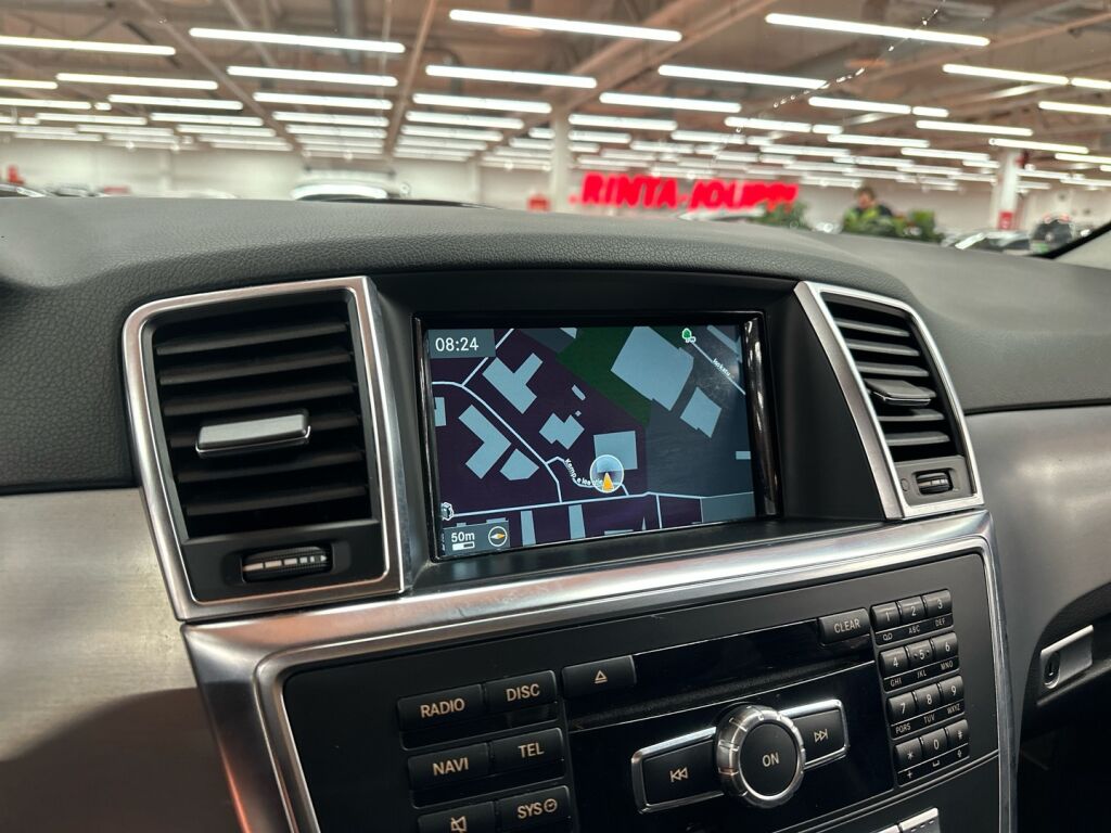 Mercedes-Benz ML 2011 Harmaa