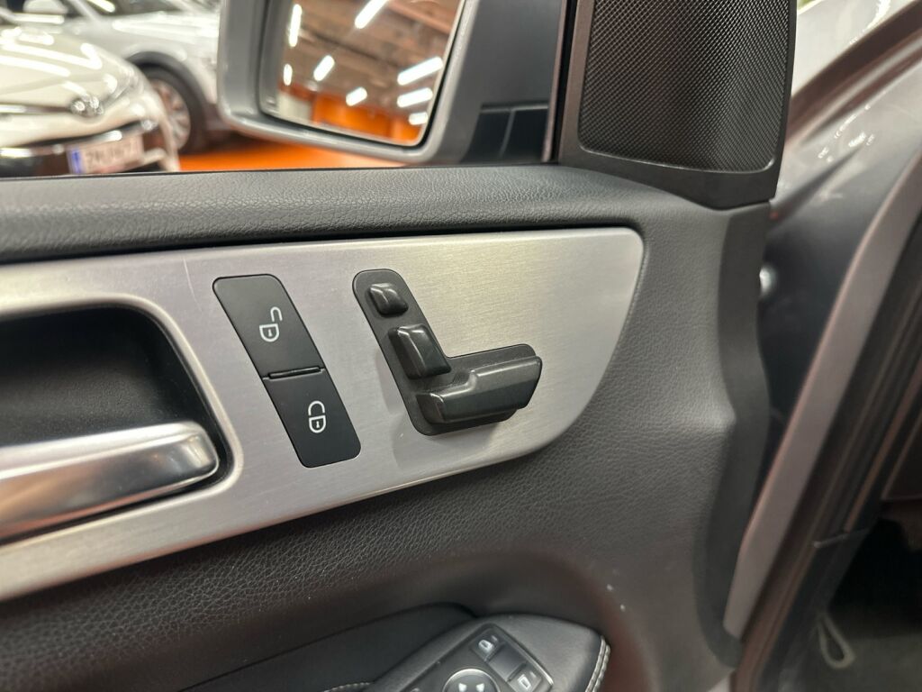 Mercedes-Benz ML 2011 Harmaa