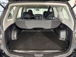 Subaru Forester 2011 Musta