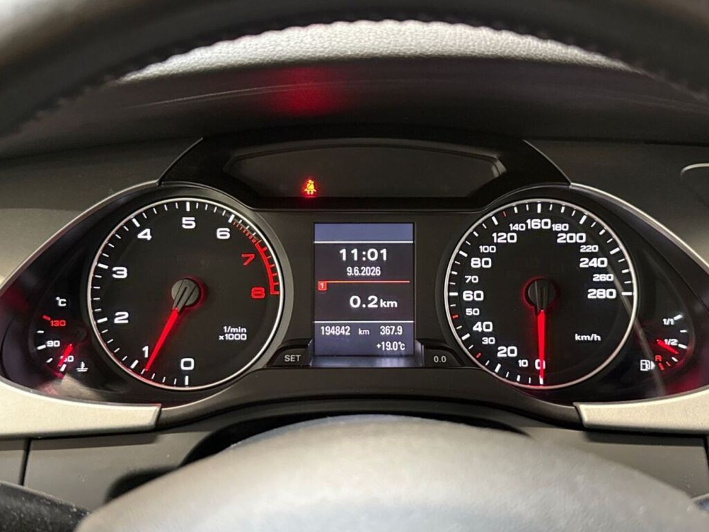 Audi A4 2012 Hopea