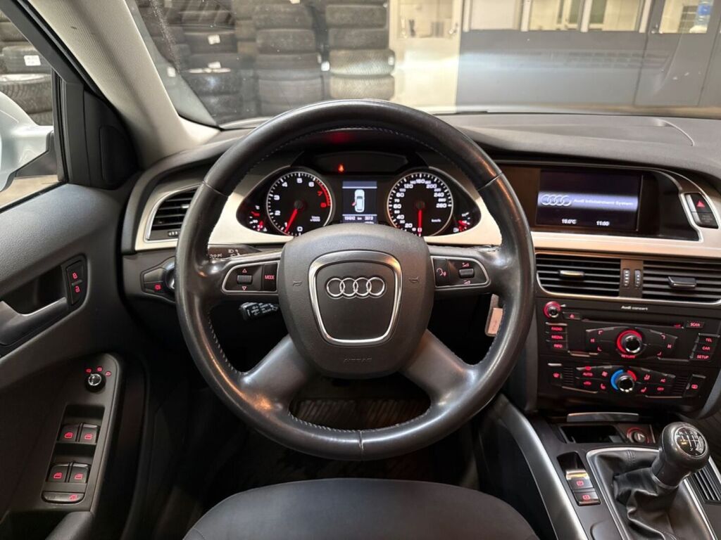 Audi A4 2012 Hopea