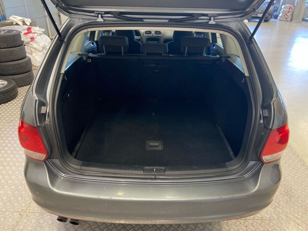 Volkswagen Golf 2011 Harmaa