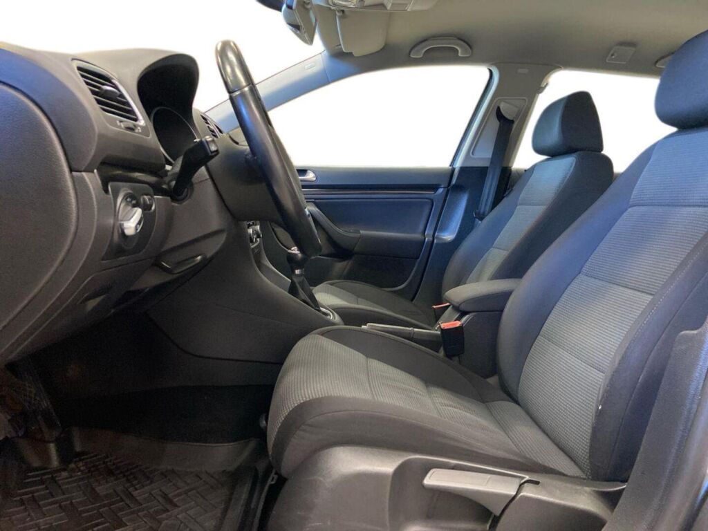 Volkswagen Golf 2011 Harmaa