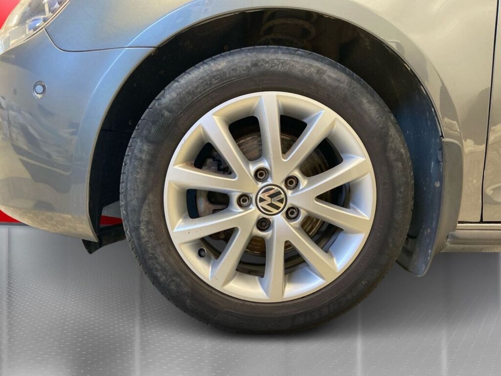 Volkswagen Golf 2011 Harmaa