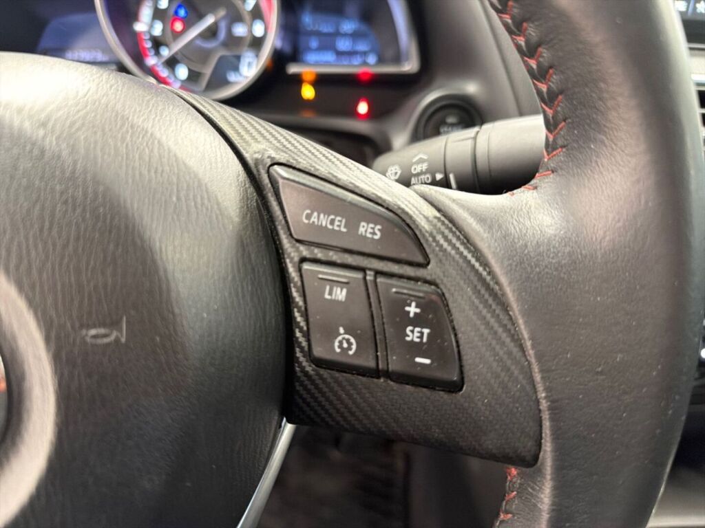 Mazda 3 2014 Valkoinen