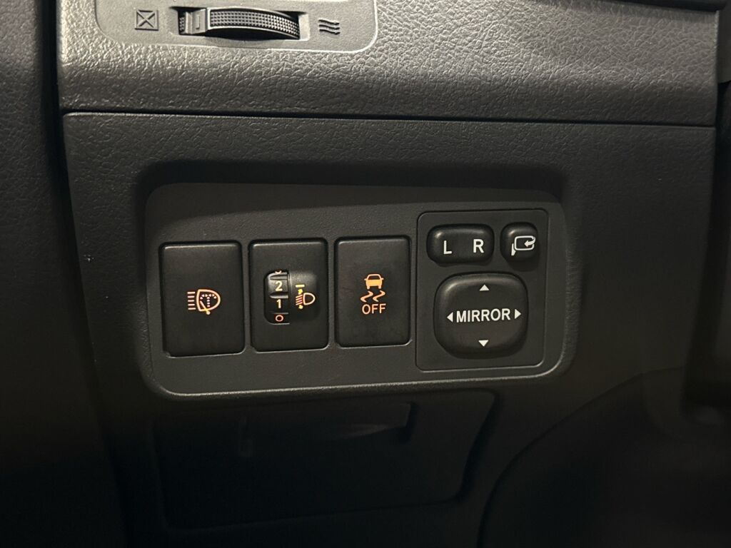 Toyota Corolla 2011 Harmaa