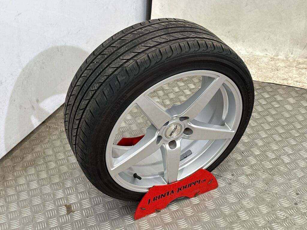 Toyota Corolla 2011 Harmaa