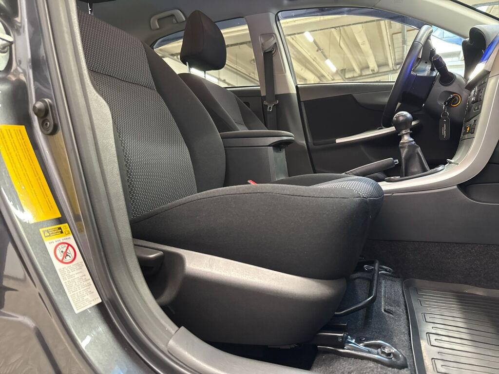 Toyota Corolla 2011 Harmaa