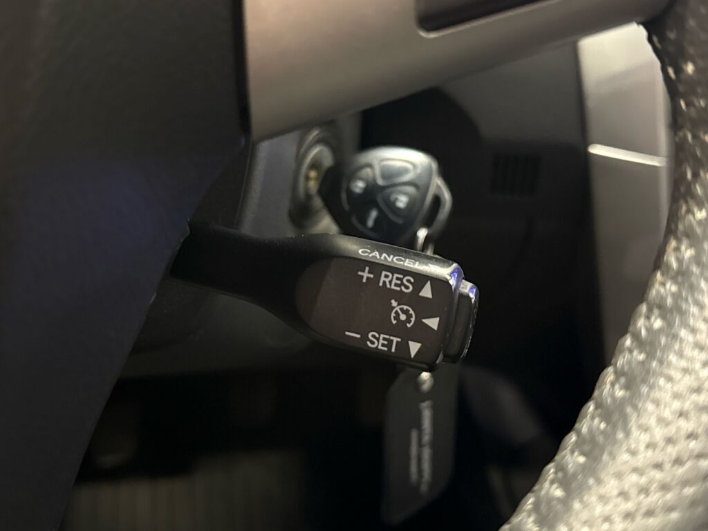 Toyota Corolla 2011 Harmaa