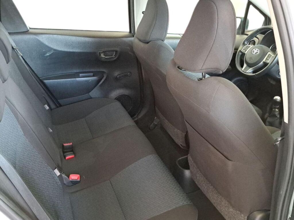 Toyota Yaris 2011 Harmaa
