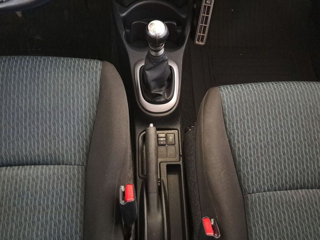 Toyota Yaris 2011 Harmaa