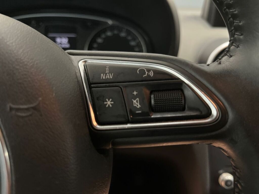 Audi A1 2012 Musta