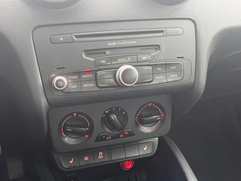 Audi A1 2012 Musta