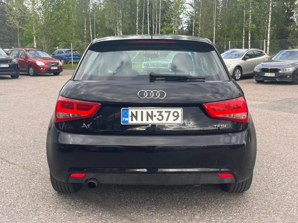 Audi A1 2012 Musta
