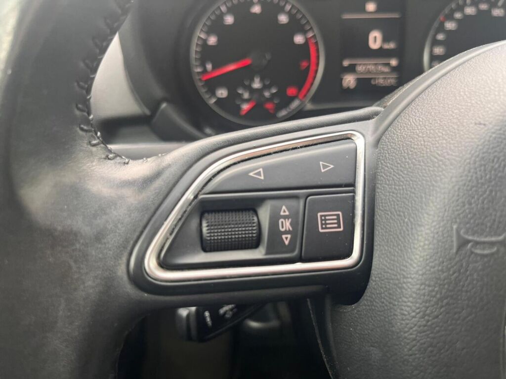 Audi A1 2012 Musta