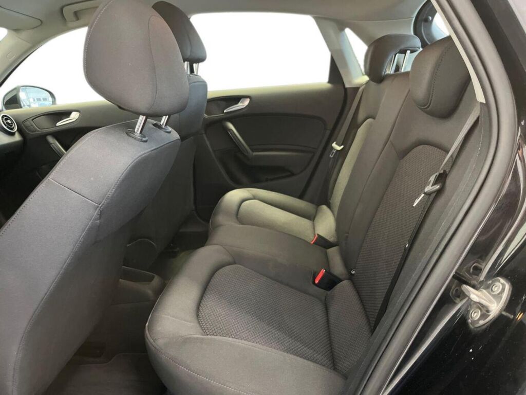 Audi A1 2012 Musta