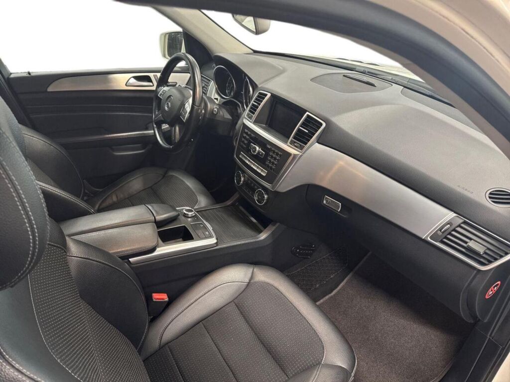Mercedes-Benz ML 2012 Valkoinen