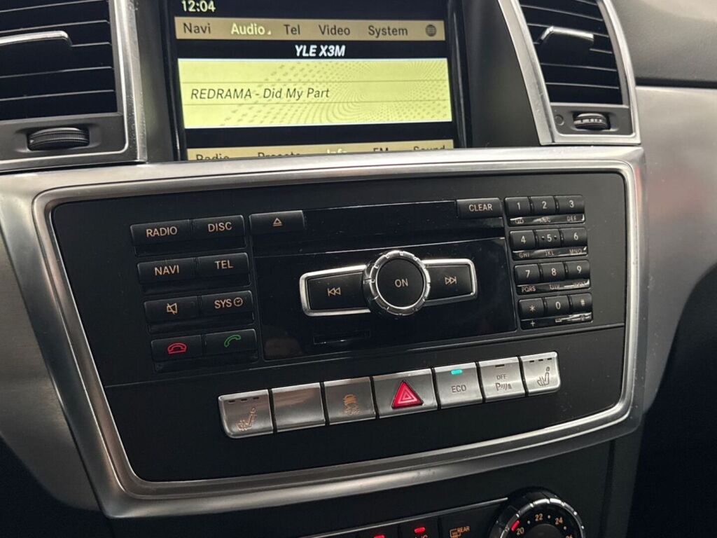 Mercedes-Benz ML 2012 Valkoinen