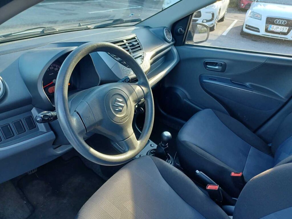 Suzuki Alto 2012 Valkoinen