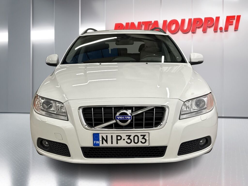 Volvo V70 2012 Valkoinen