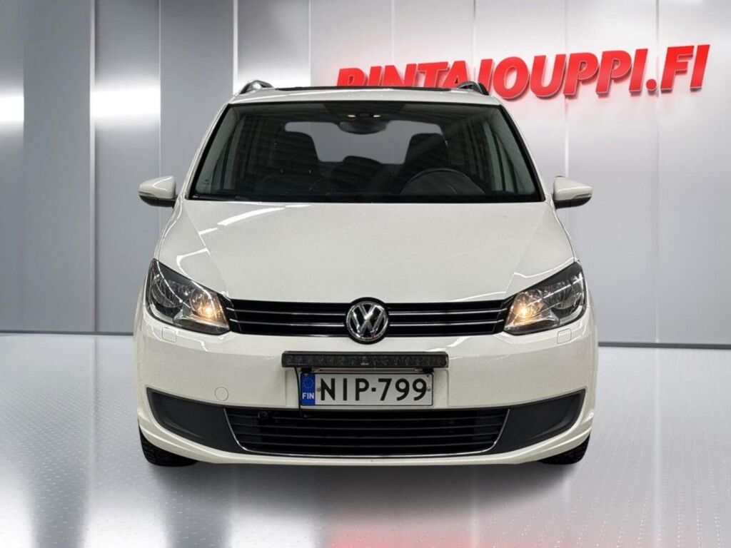 Volkswagen Touran 2012 Valkoinen