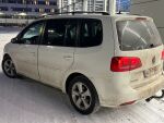 Volkswagen Touran 2012 Valkoinen