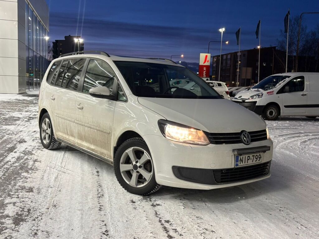Volkswagen Touran 2012 Valkoinen