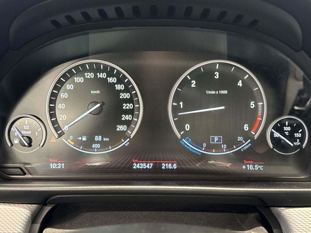 BMW M550D 2012 Valkoinen