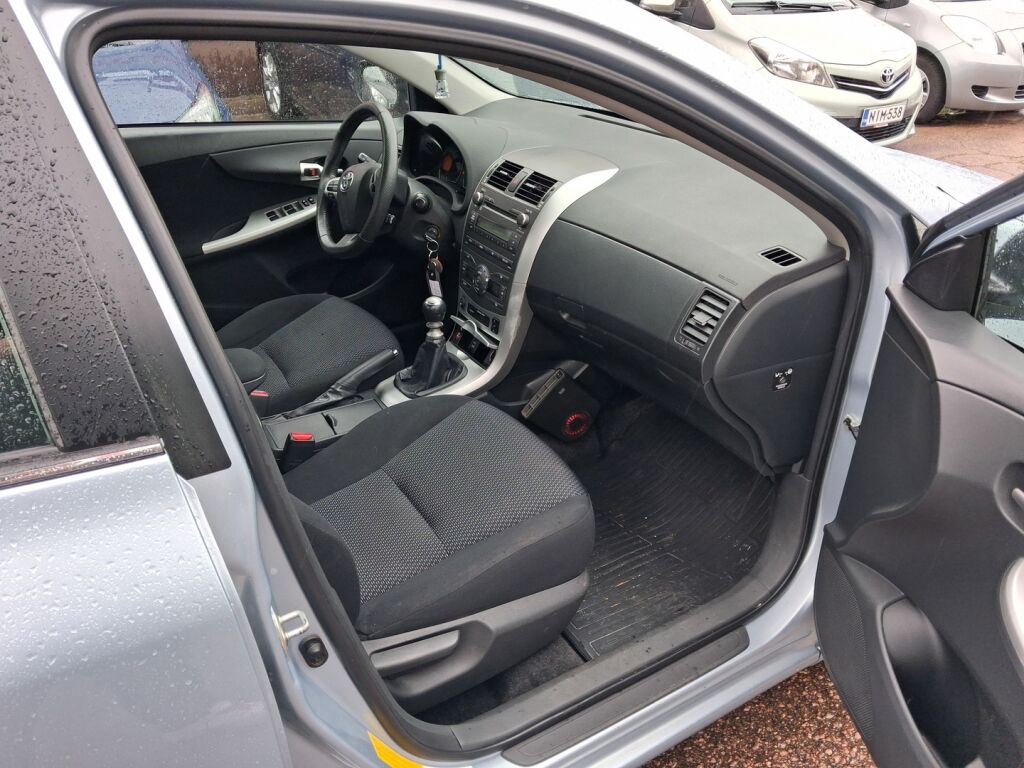 Toyota Corolla 2012, kuva 7/9